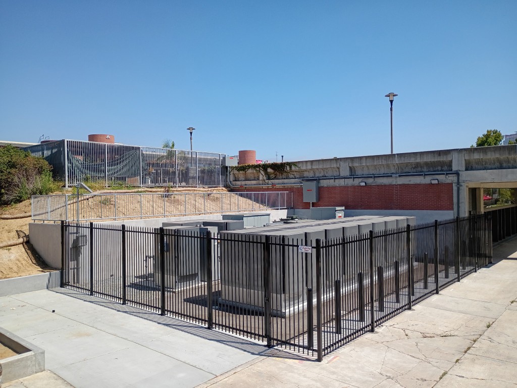 Commercial equipment enclosure