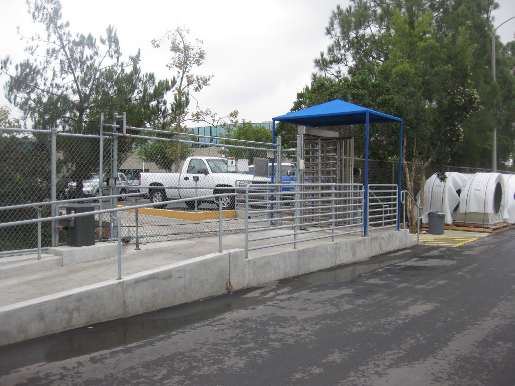 Turnstile access point with handrail
